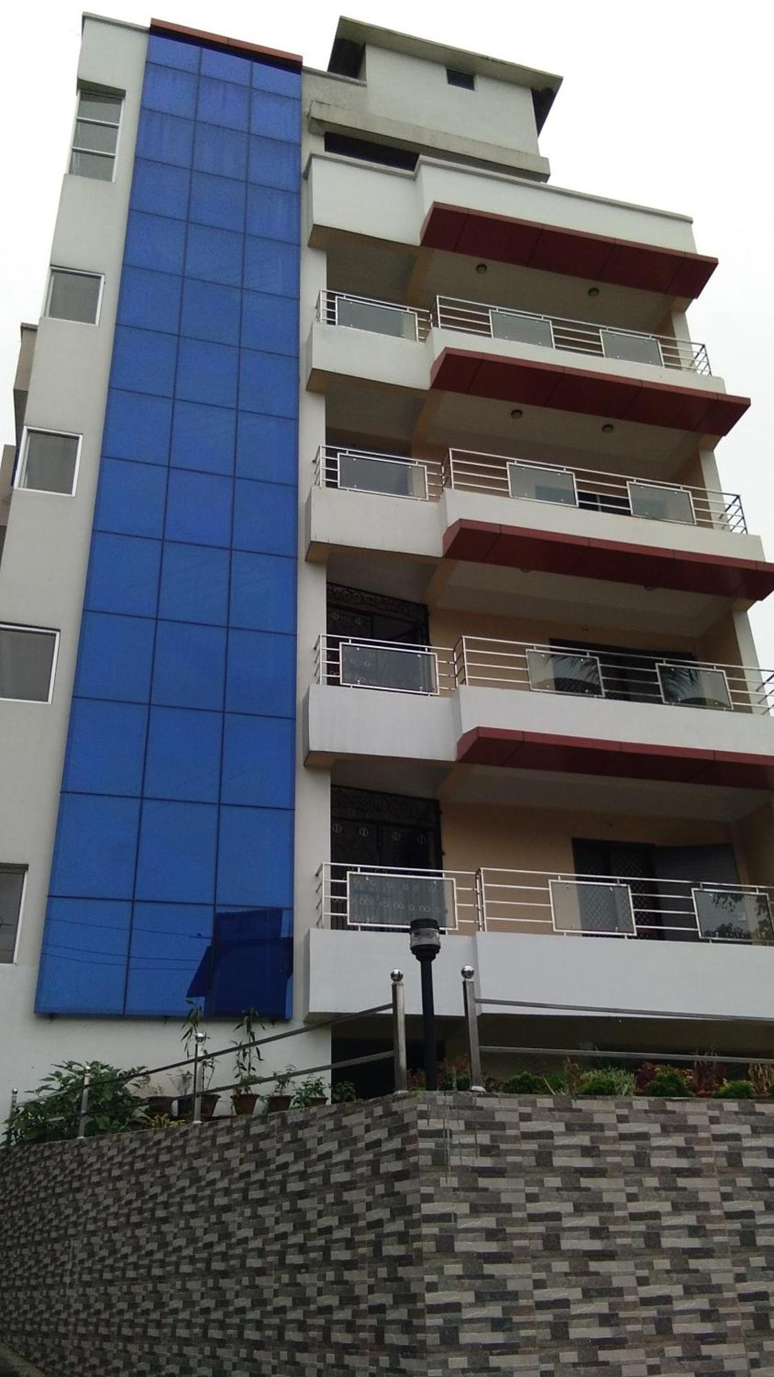 Hotel Park Riviera Guwahati Eksteriør billede